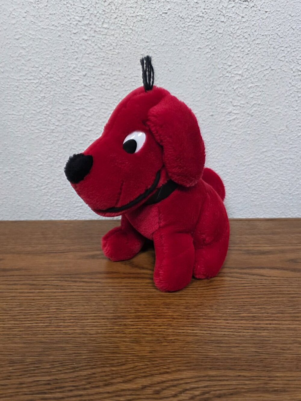Vintage 1993 Plush Clifford the Big Red Dog 8" Tall Stuffed Animal by Dakin